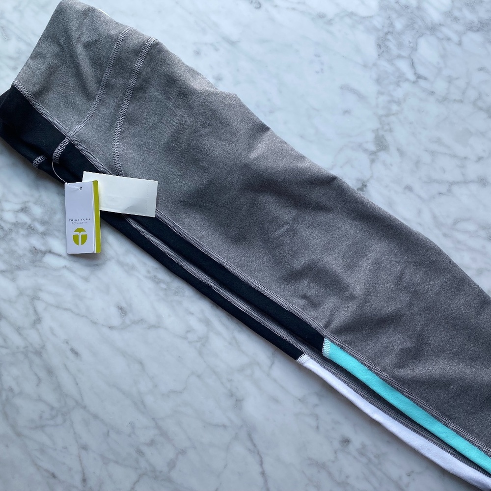 NWT Trina Turk Cropped Leggings Size M